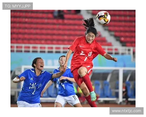 上海足球队逆袭之路揭示团结与拼搏的力量与荣耀 上海足球队逆袭之路揭示团结与拼搏的力量与荣耀