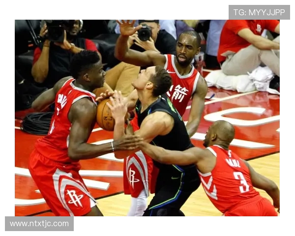 火箭队与小牛队精彩对决回顾CCTV2017赛季经典时刻重温