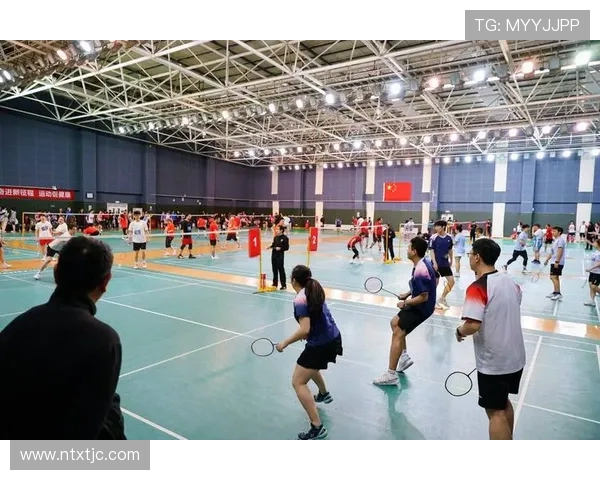 赛后分析:北京羽毛球队与上海羽毛球队的竞技状态与表现对比 赛后分析:北京羽毛球队与上海羽毛球队的竞技状态与表现对比